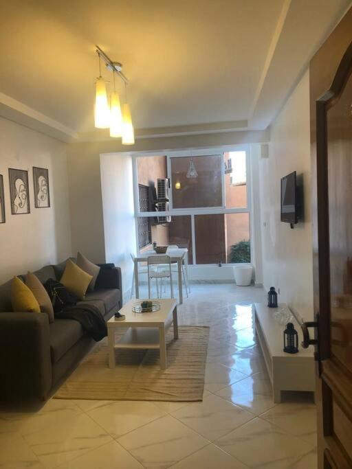 Appartement Center De Gueliz Avec Piscine Marakeş Dış mekan fotoğraf
