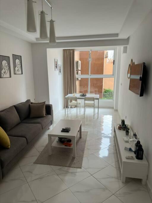 Appartement Center De Gueliz Avec Piscine Marakeş Dış mekan fotoğraf