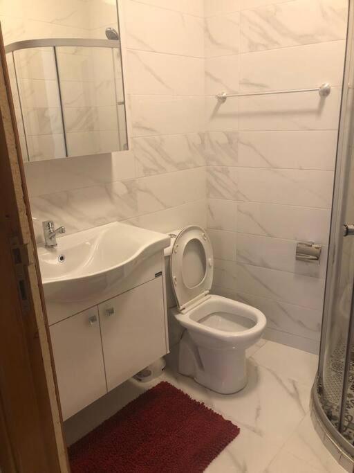 Appartement Center De Gueliz Avec Piscine Marakeş Dış mekan fotoğraf